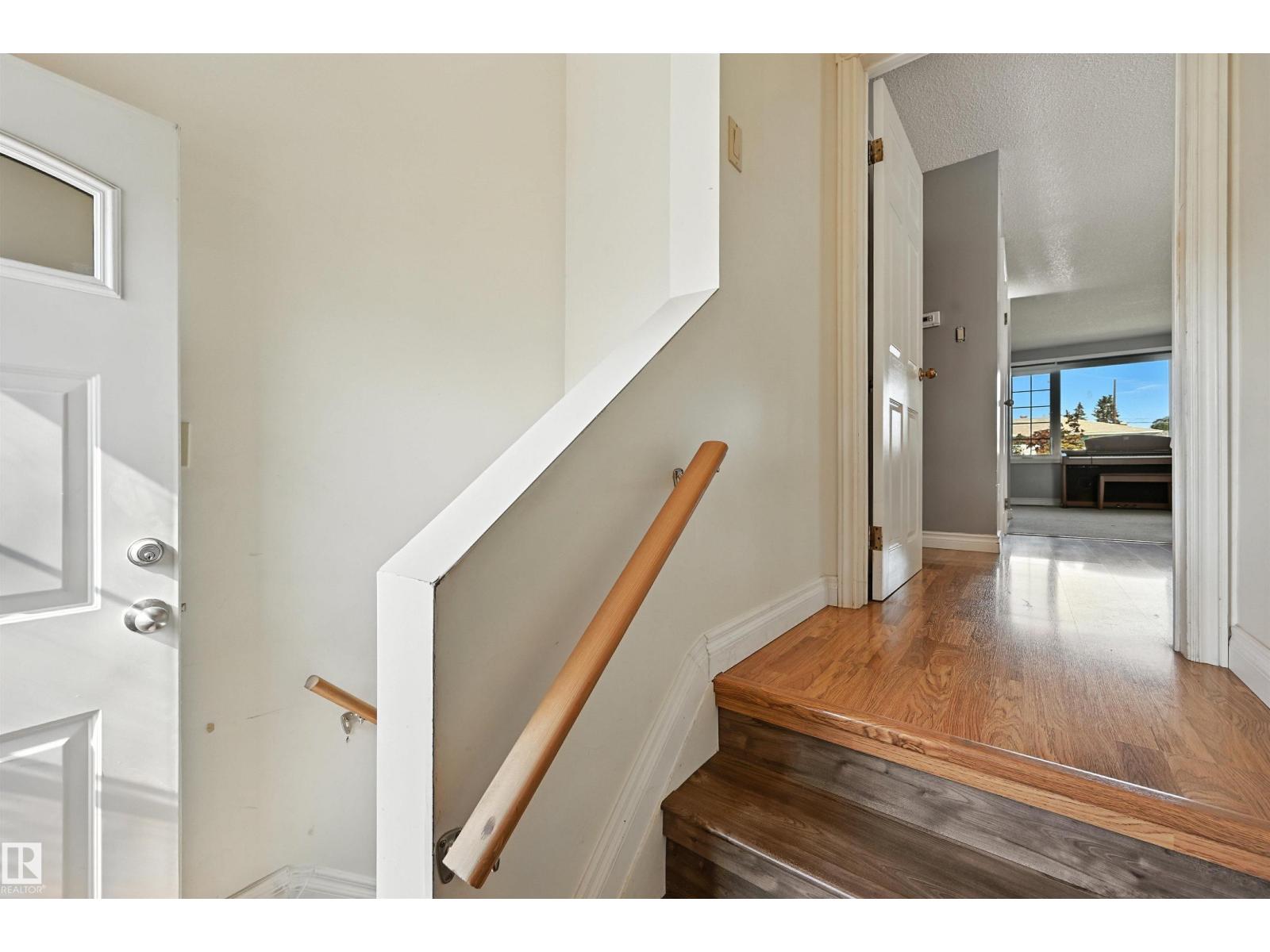 Photo 25 of 5415 141 Av Nw, Edmonton AB