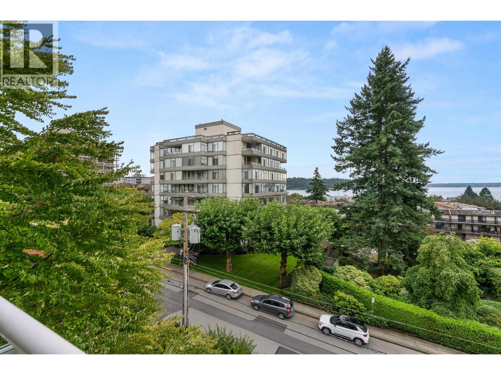 501 1455 DUCHESS AVENUE, West Vancouver
