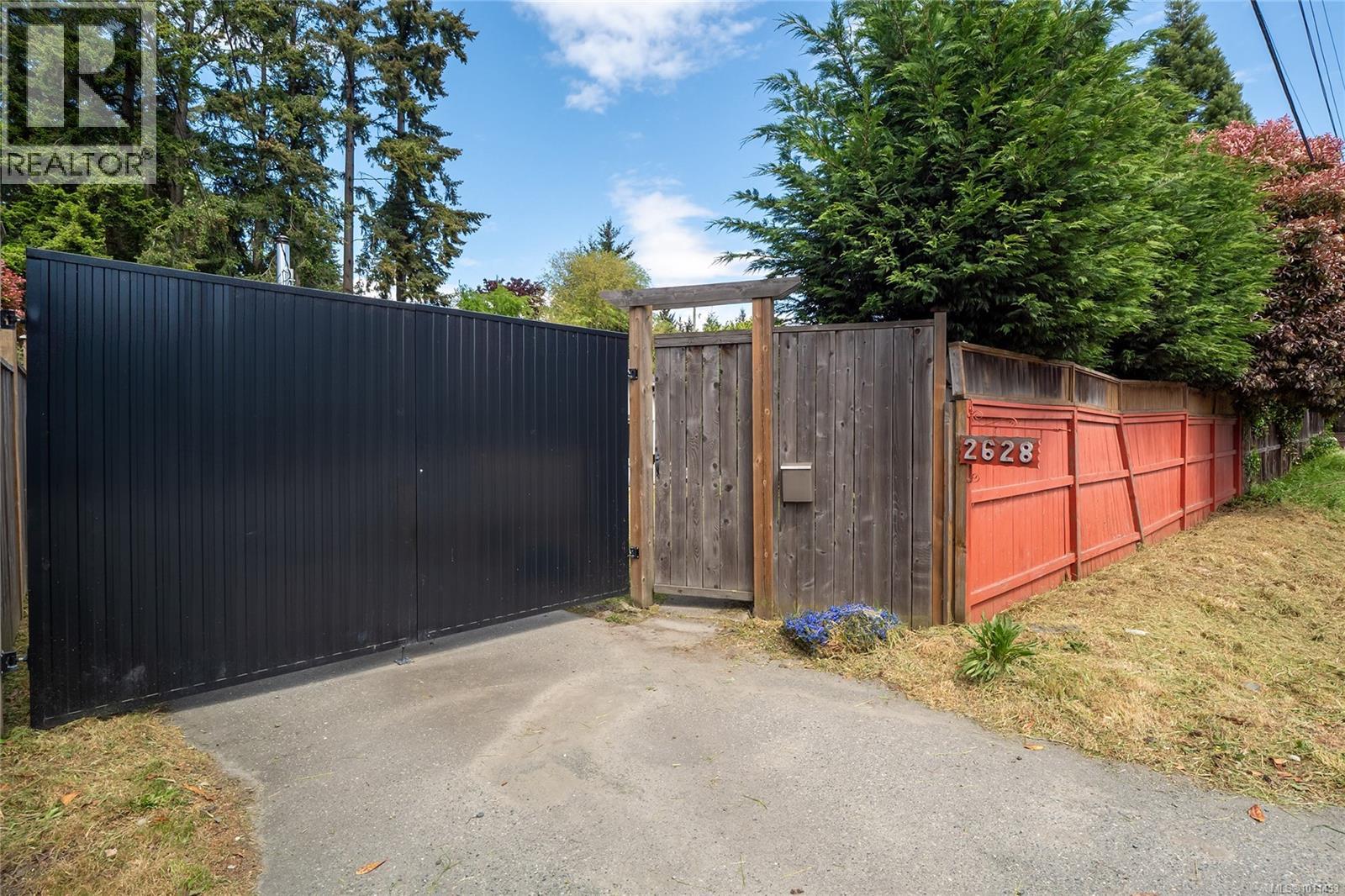 Photo 19 of 2628 Sooke Rd, Langford BC