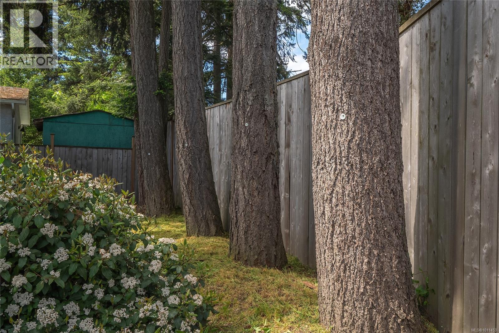 Photo 25 of 2628 Sooke Rd, Langford BC