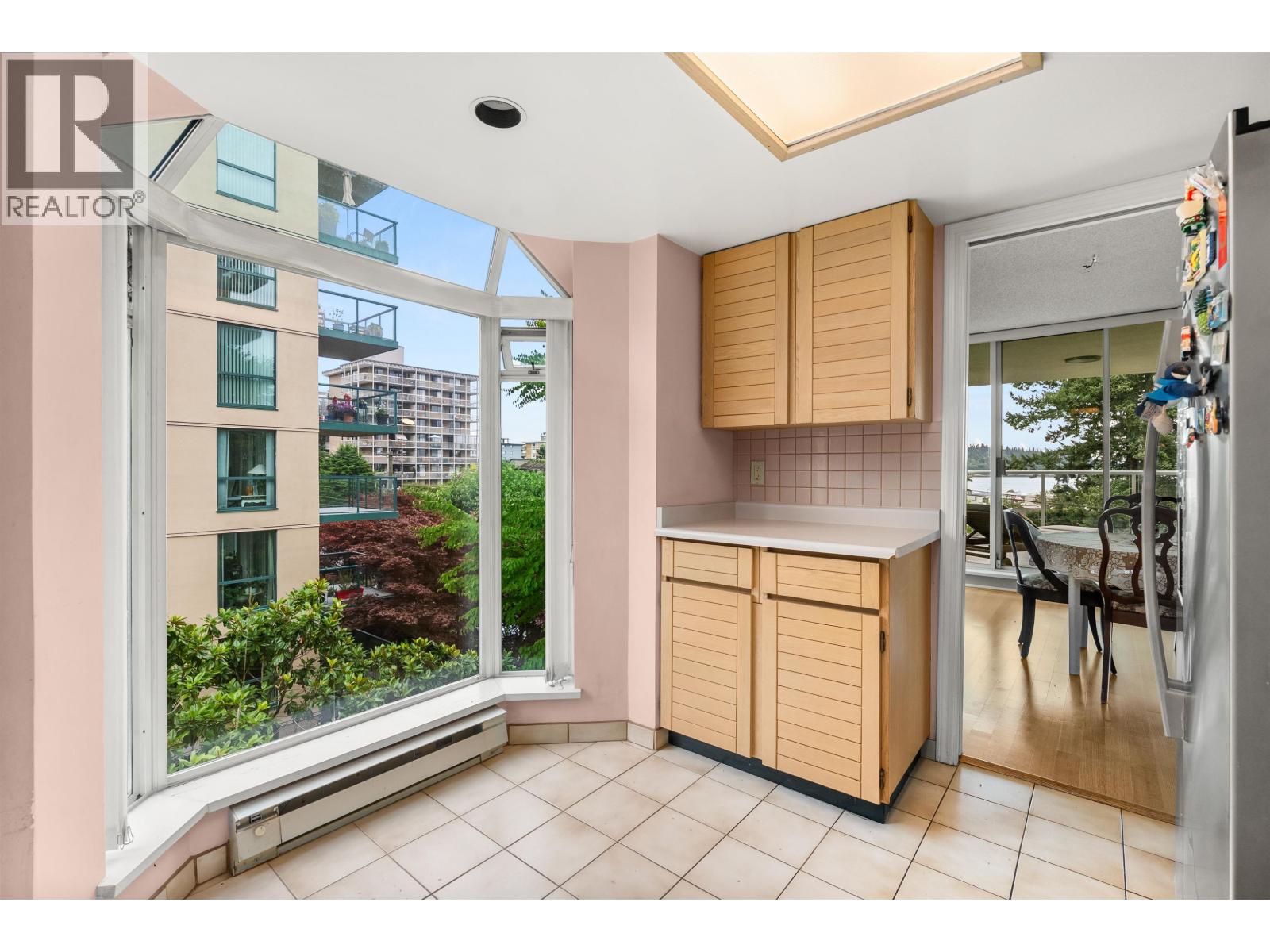 501 1455 DUCHESS AVENUE, West Vancouver