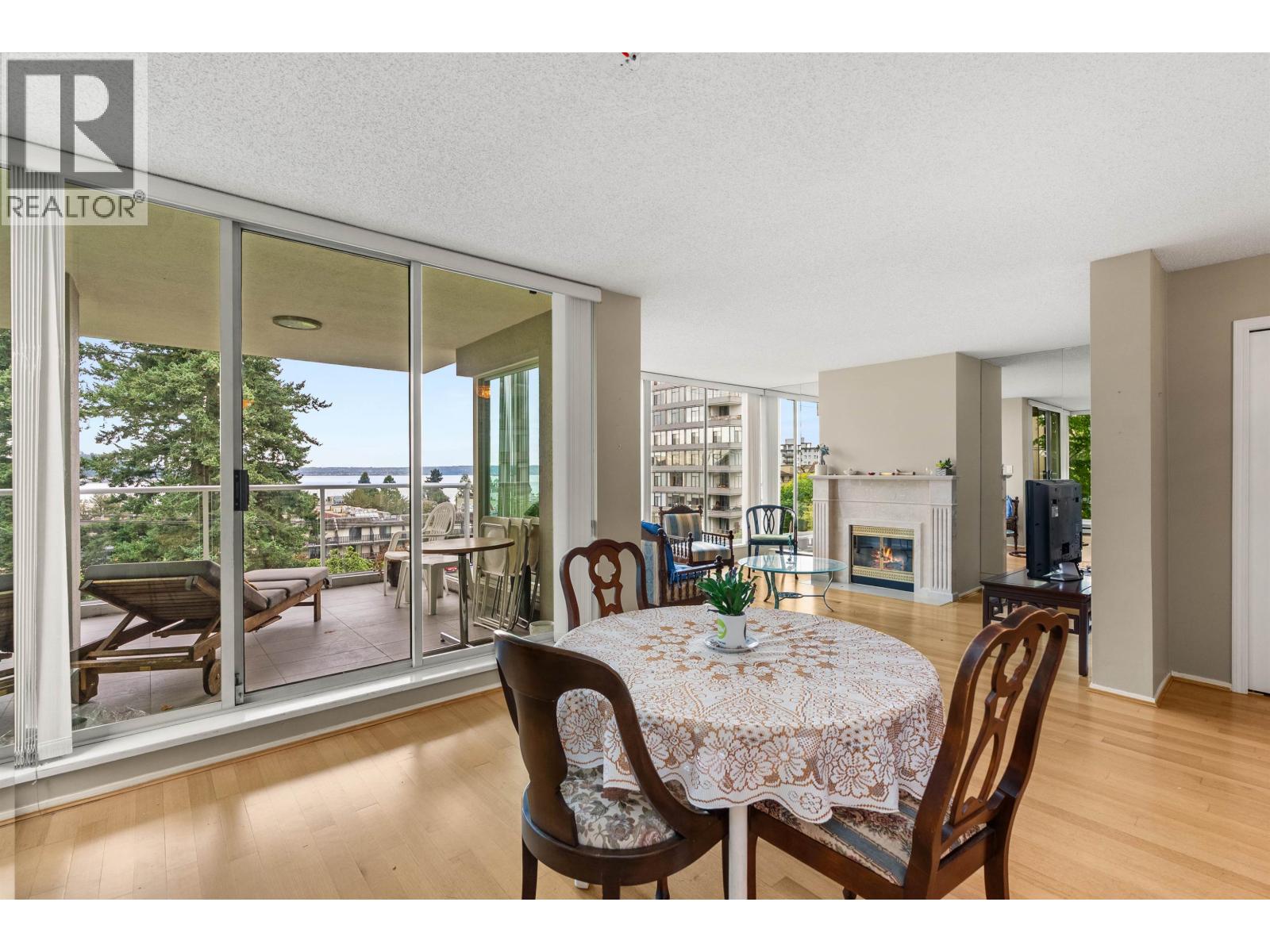 501 1455 DUCHESS AVENUE, West Vancouver
