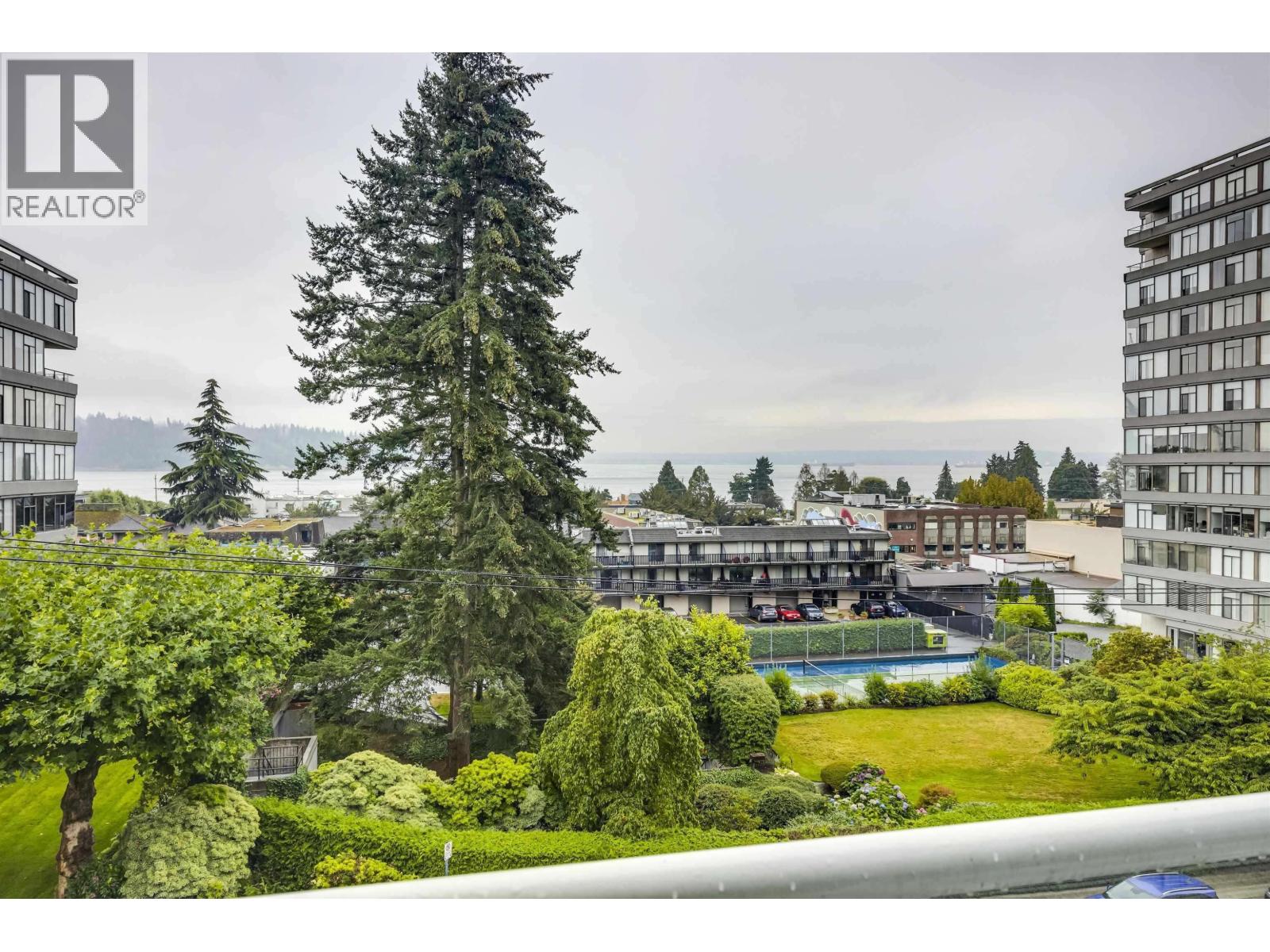 501 1455 DUCHESS AVENUE, West Vancouver