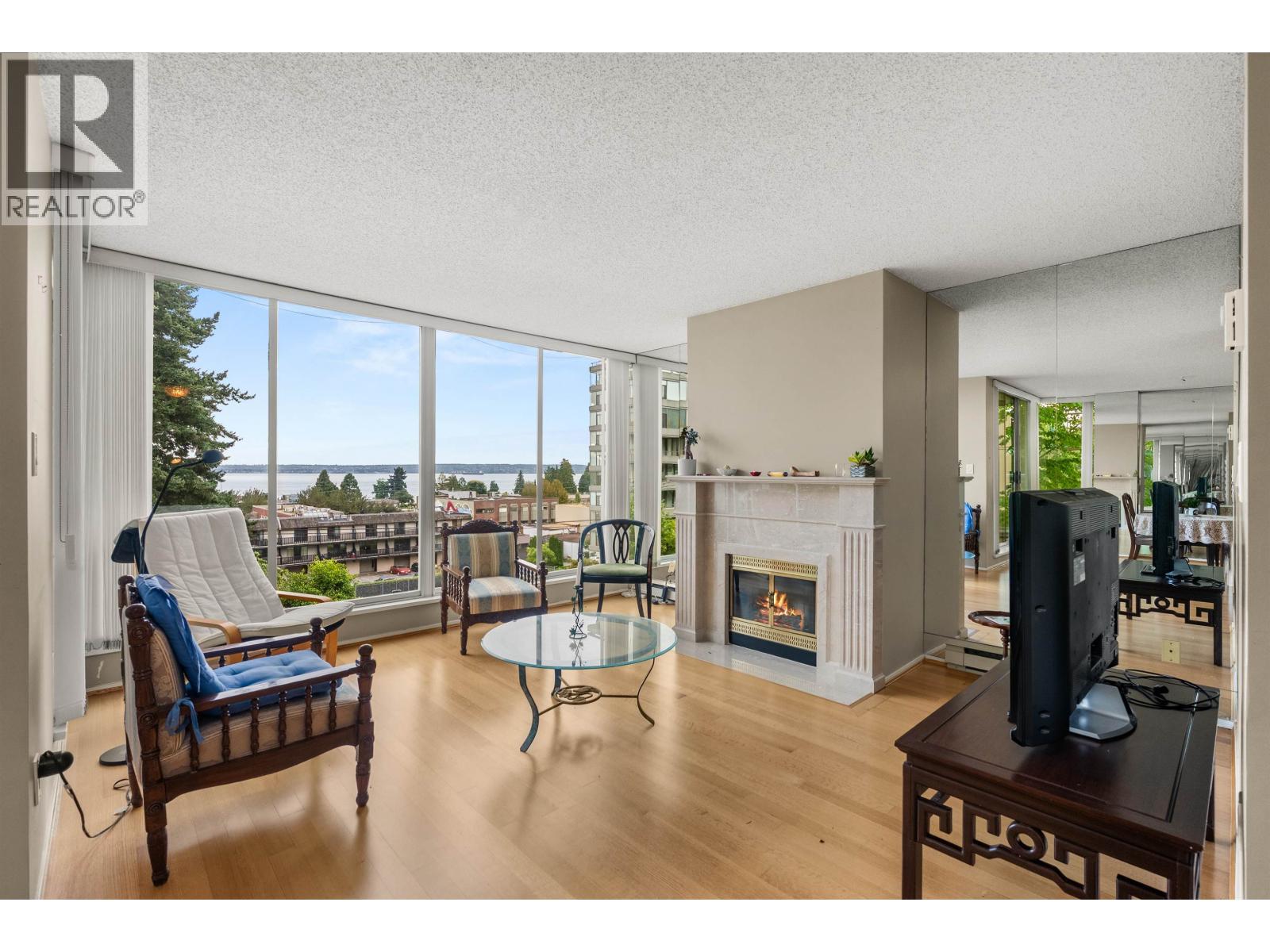 501 1455 DUCHESS AVENUE, West Vancouver