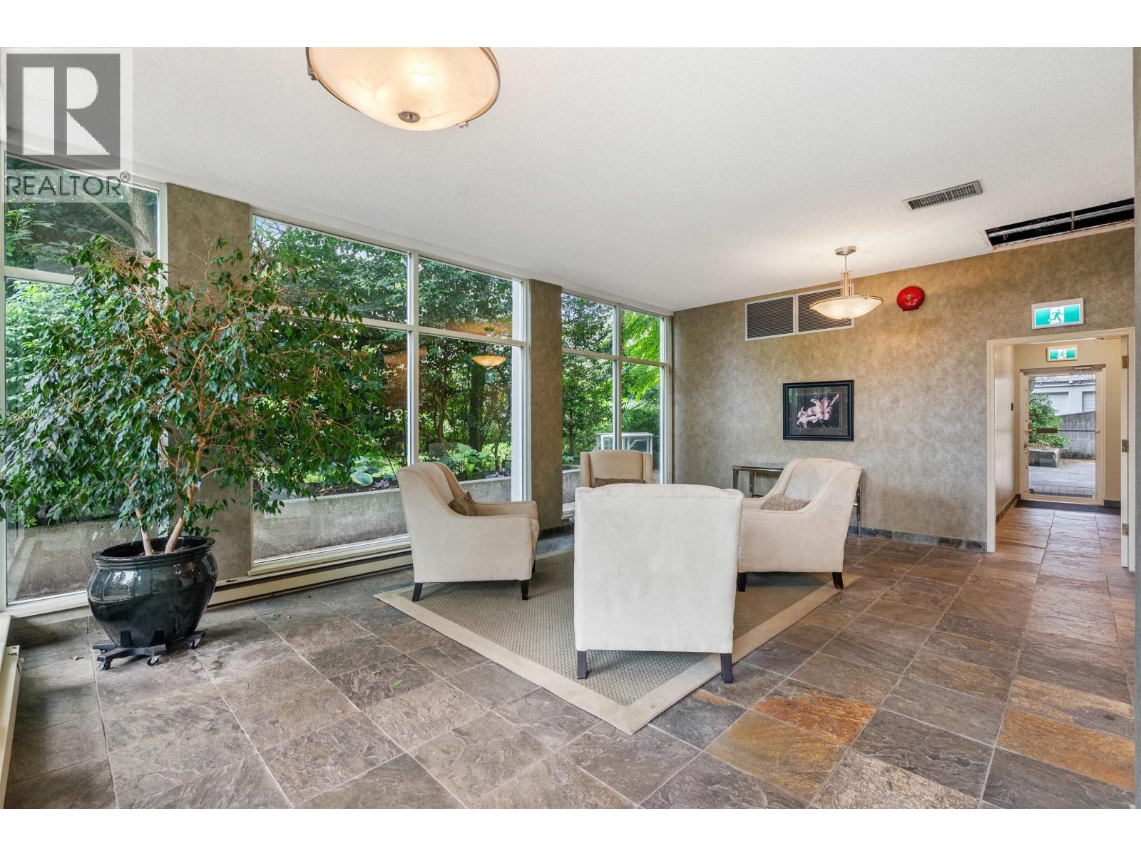501 1455 DUCHESS AVENUE, West Vancouver