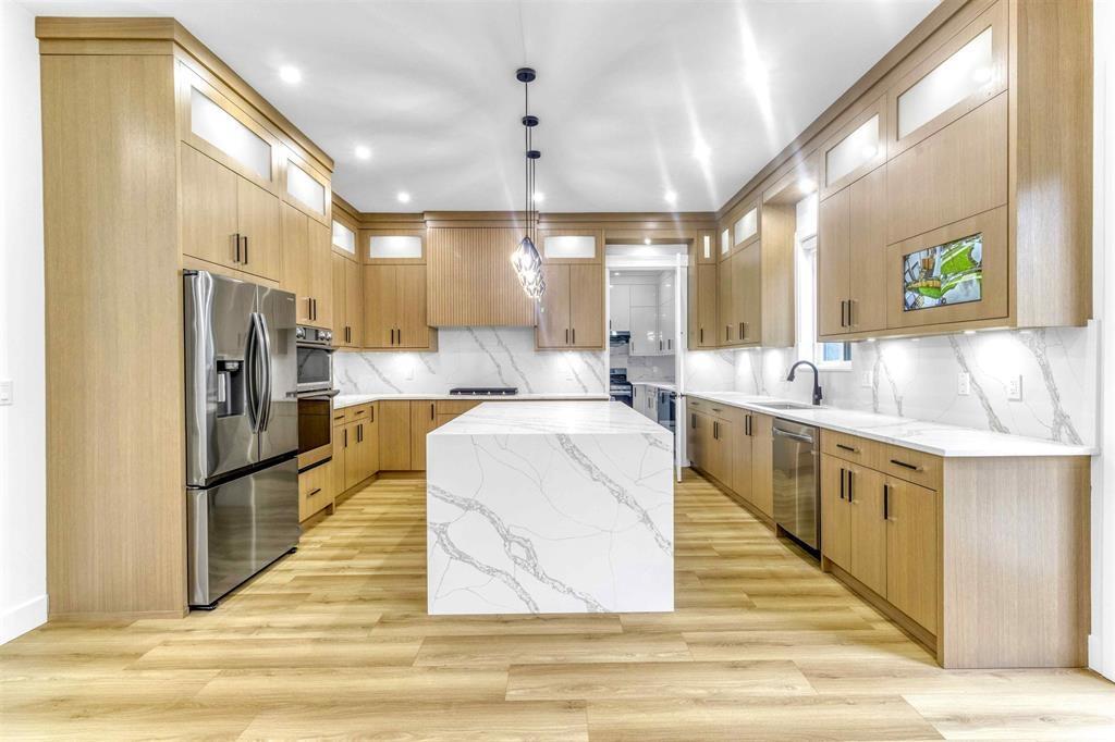 Photo 2 of 12693 106 A Avenue, Surrey BC