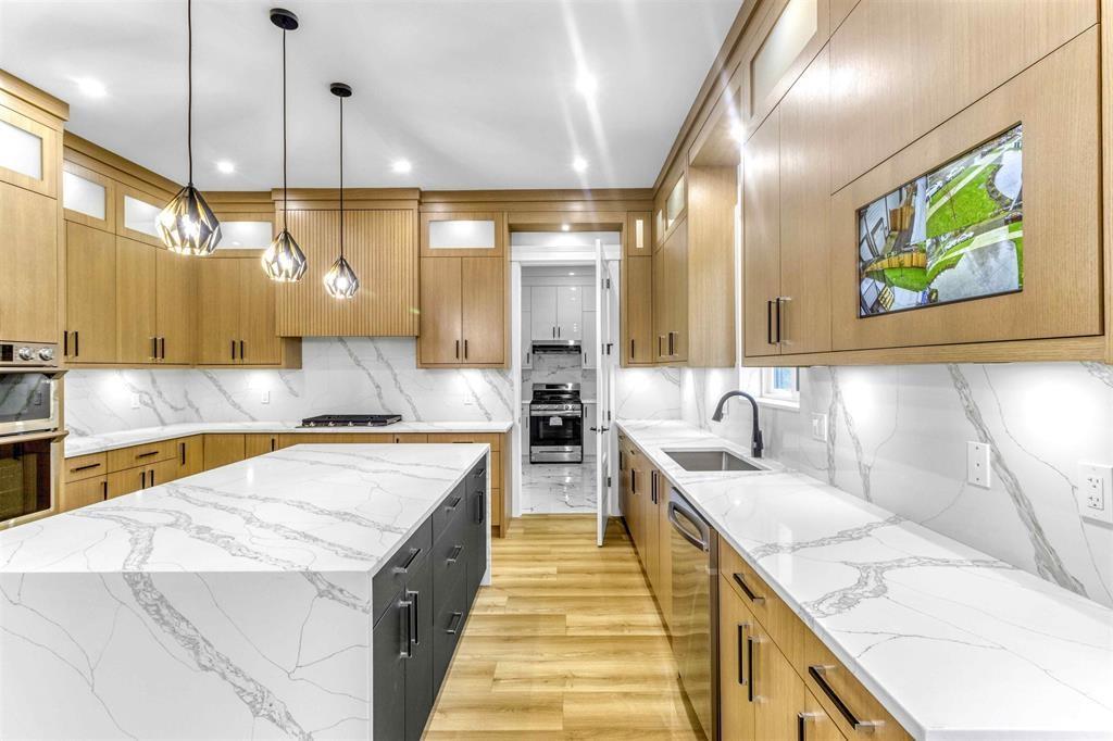 Photo 7 of 12693 106 A Avenue, Surrey BC