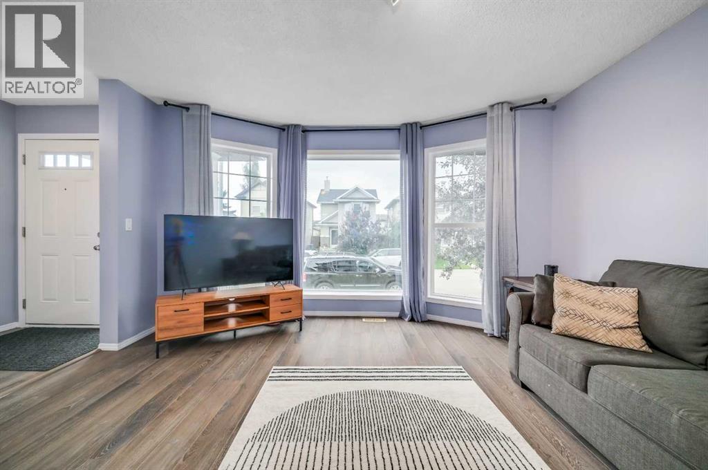 Photo 6 of 143 Cranberry Way Se, Calgary AB