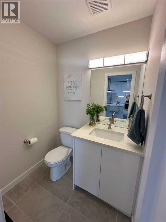 Single Family House for Sale in    Avenue NW Bowness Calgary 