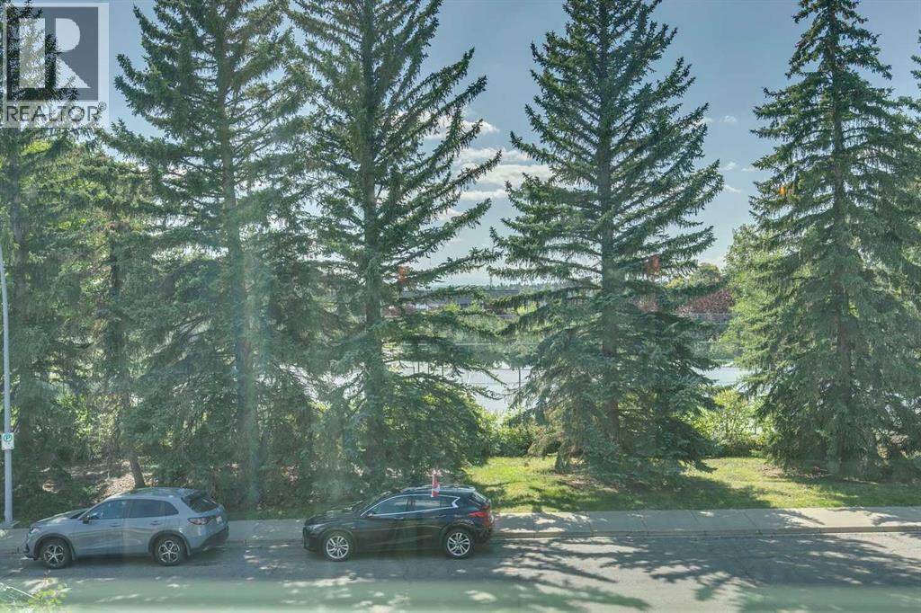 Single Family House for Sale in  Burns Avenue SE Ramsay Calgary 