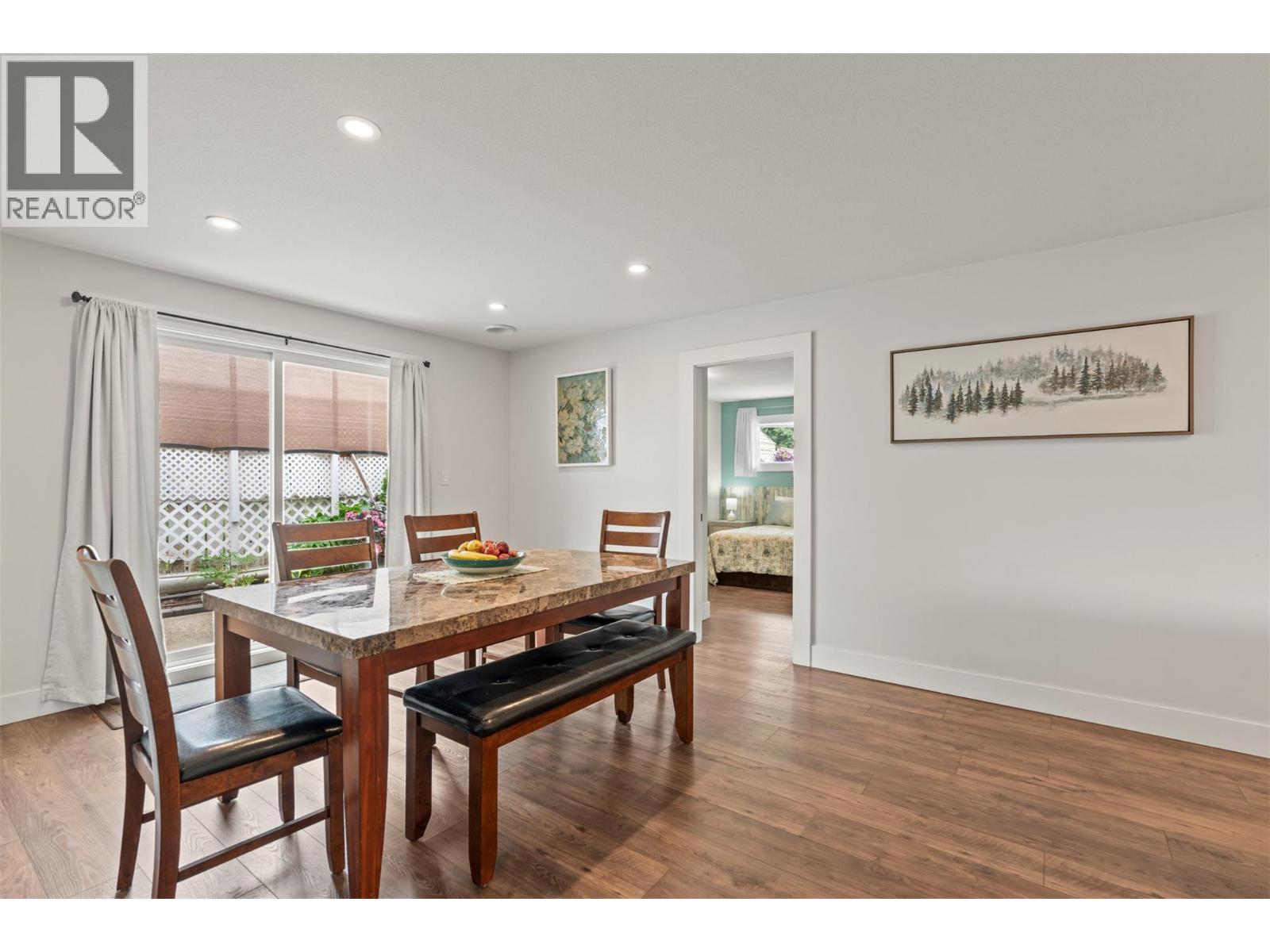 Photo 9 of 2209 Rosedale Avenue, Armstrong BC