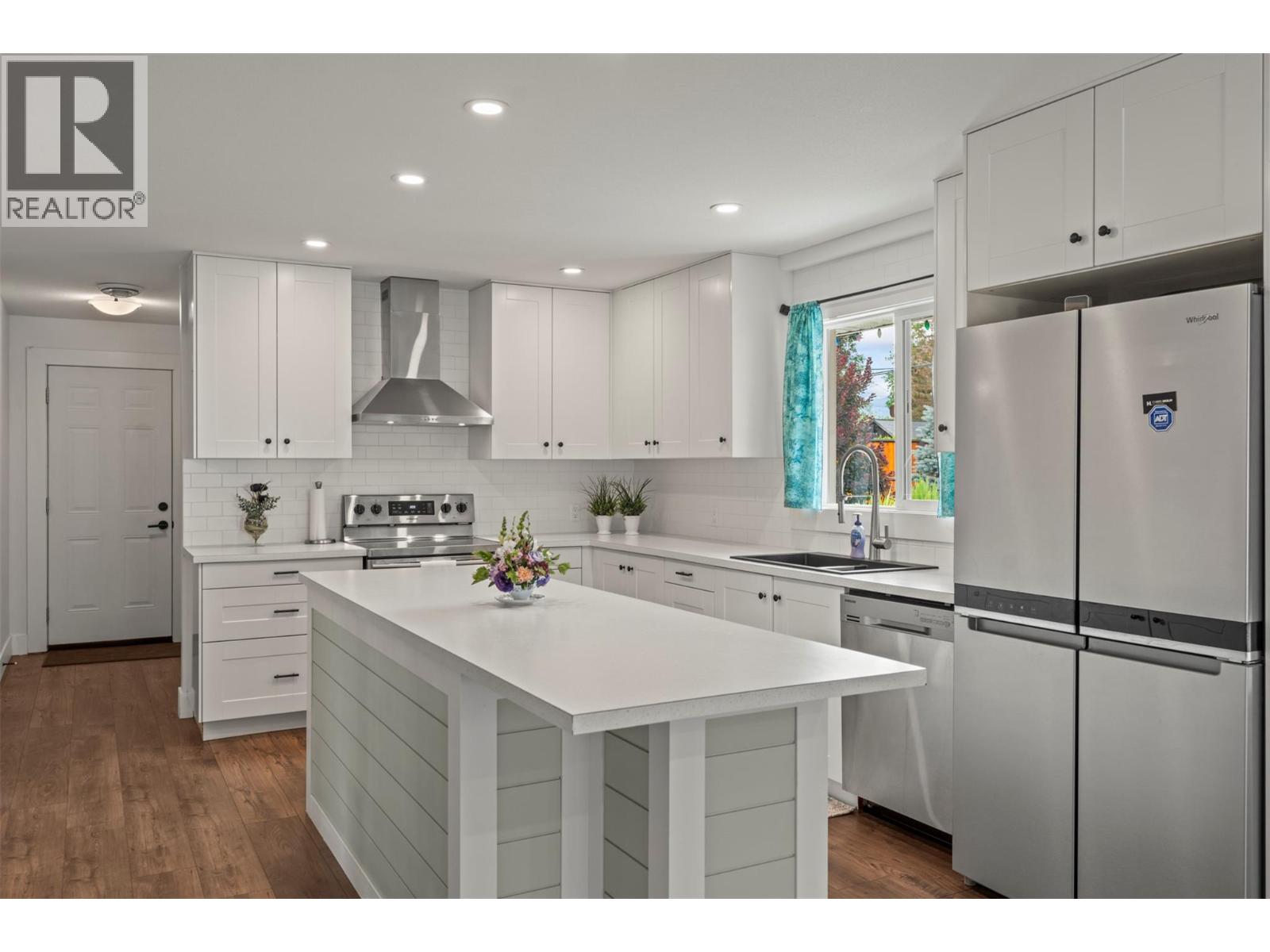Photo 12 of 2209 Rosedale Avenue, Armstrong BC