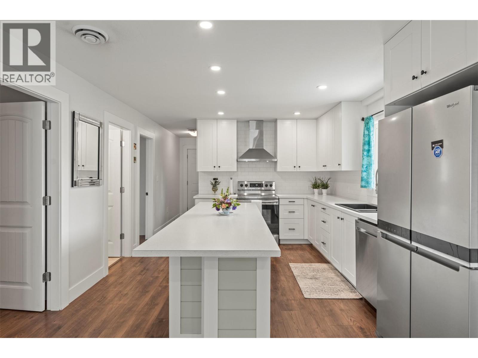Photo 13 of 2209 Rosedale Avenue, Armstrong BC