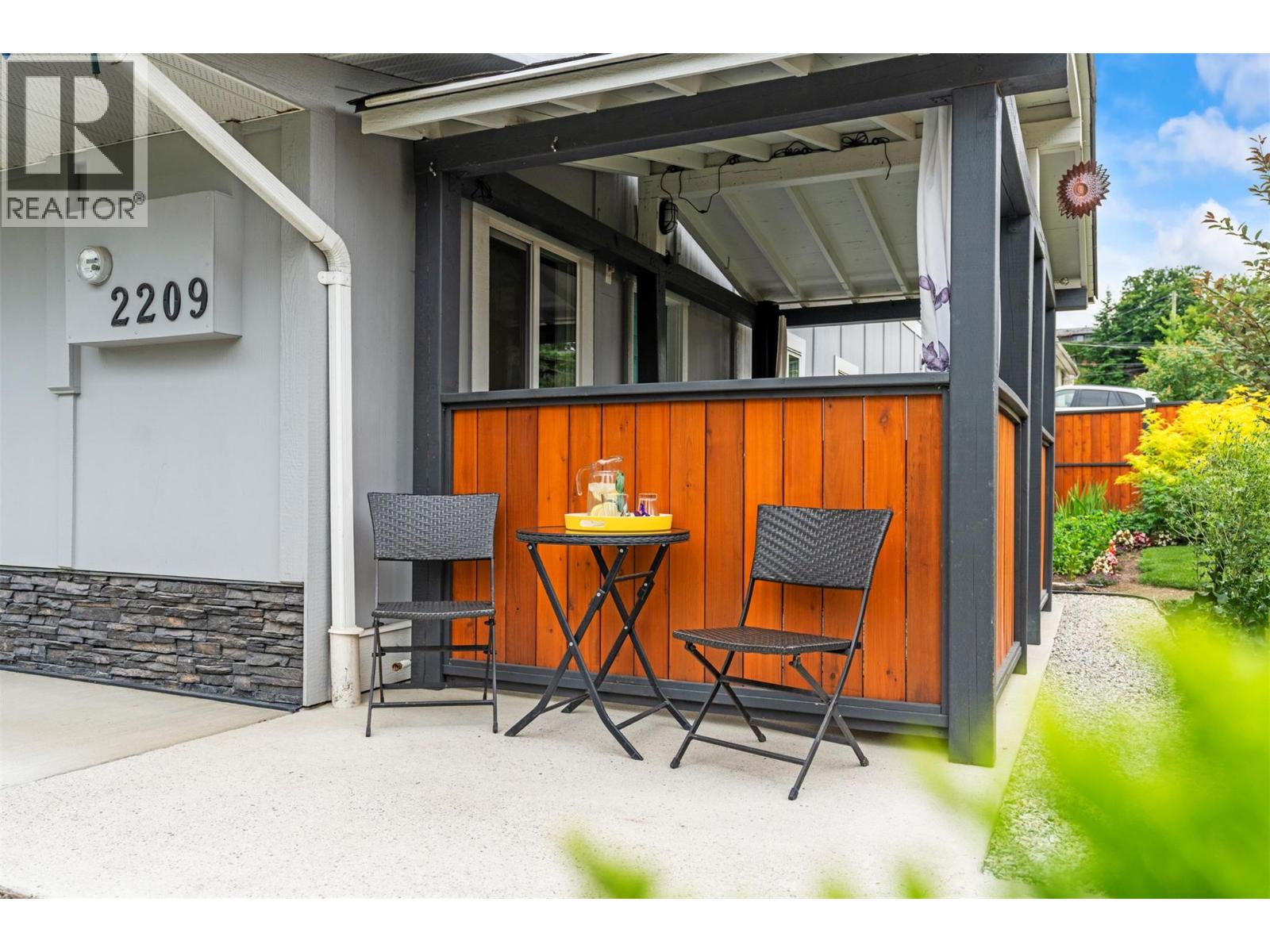Photo 2 of 2209 Rosedale Avenue, Armstrong BC