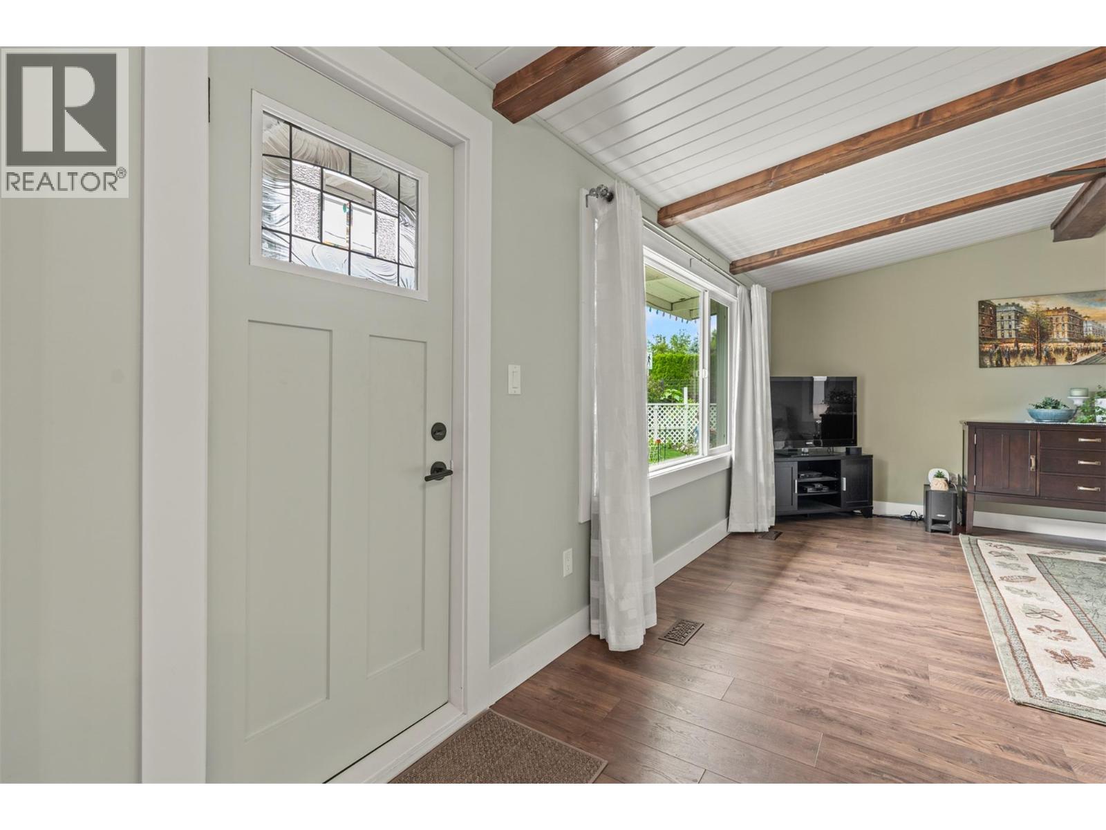 Photo 5 of 2209 Rosedale Avenue, Armstrong BC