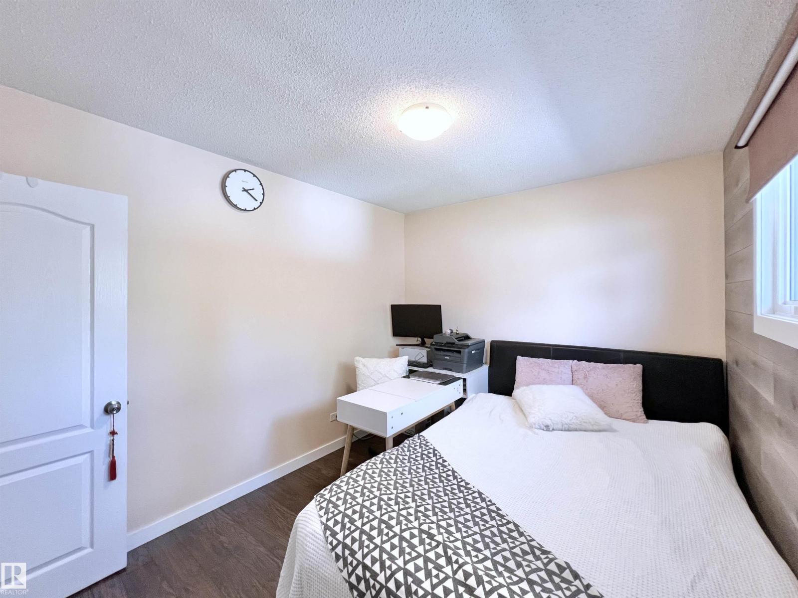 Photo 19 of 11440 Malmo Rd Nw, Edmonton AB