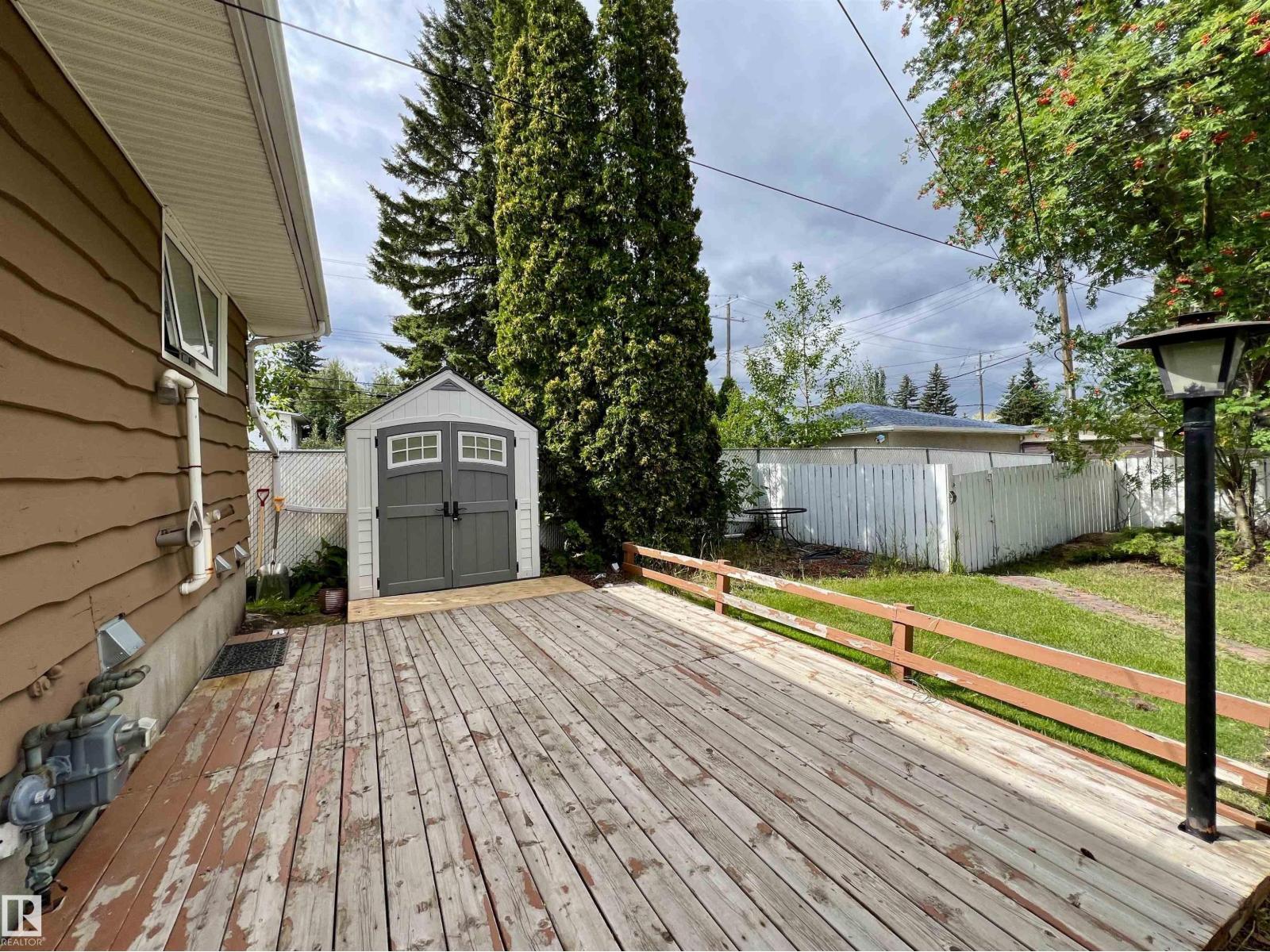 Photo 39 of 11440 Malmo Rd Nw, Edmonton AB