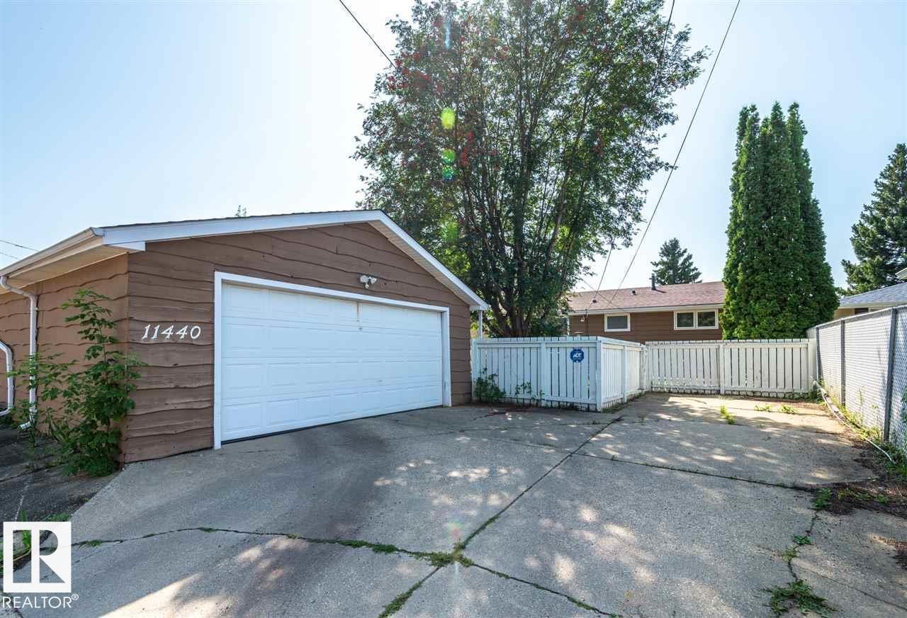 Photo 41 of 11440 Malmo Rd Nw, Edmonton AB