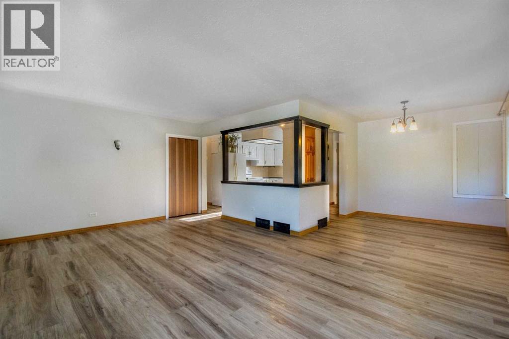 Photo 18 of 5015 51 Street, Rocky Mountain House AB