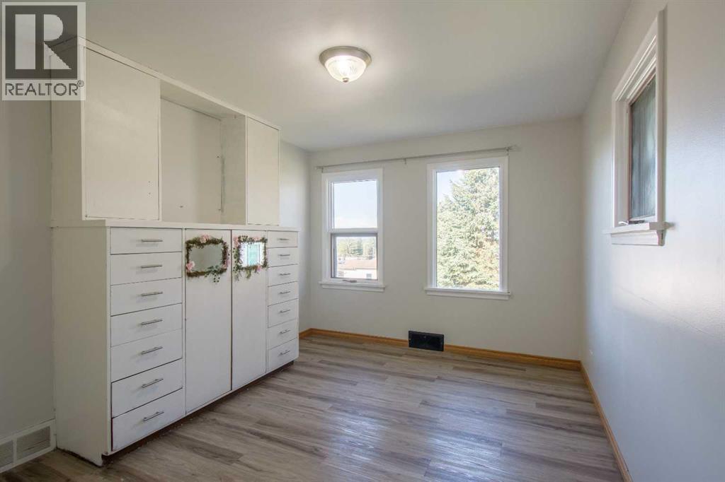 Photo 24 of 5015 51 Street, Rocky Mountain House AB
