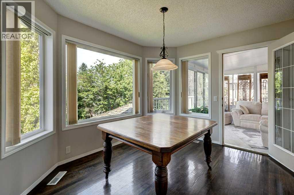 Single Family House for Sale in  Douglasdale Boulevard SE Douglasdale/Glen Calgary 
