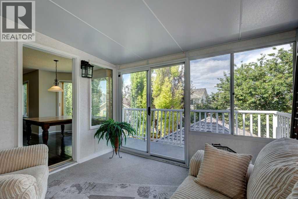 Single Family House for Sale in  Douglasdale Boulevard SE Douglasdale/Glen Calgary 