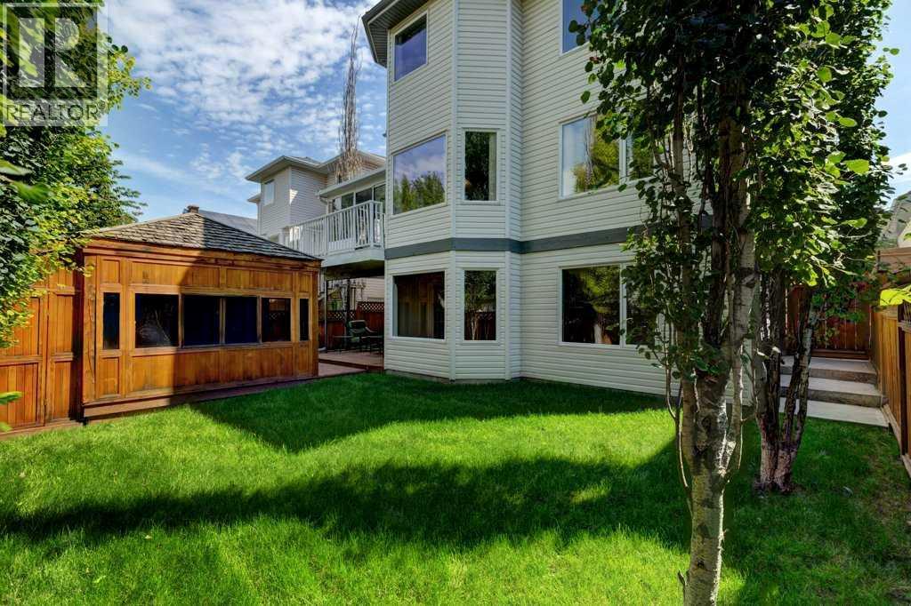 Single Family House for Sale in  Douglasdale Boulevard SE Douglasdale/Glen Calgary 