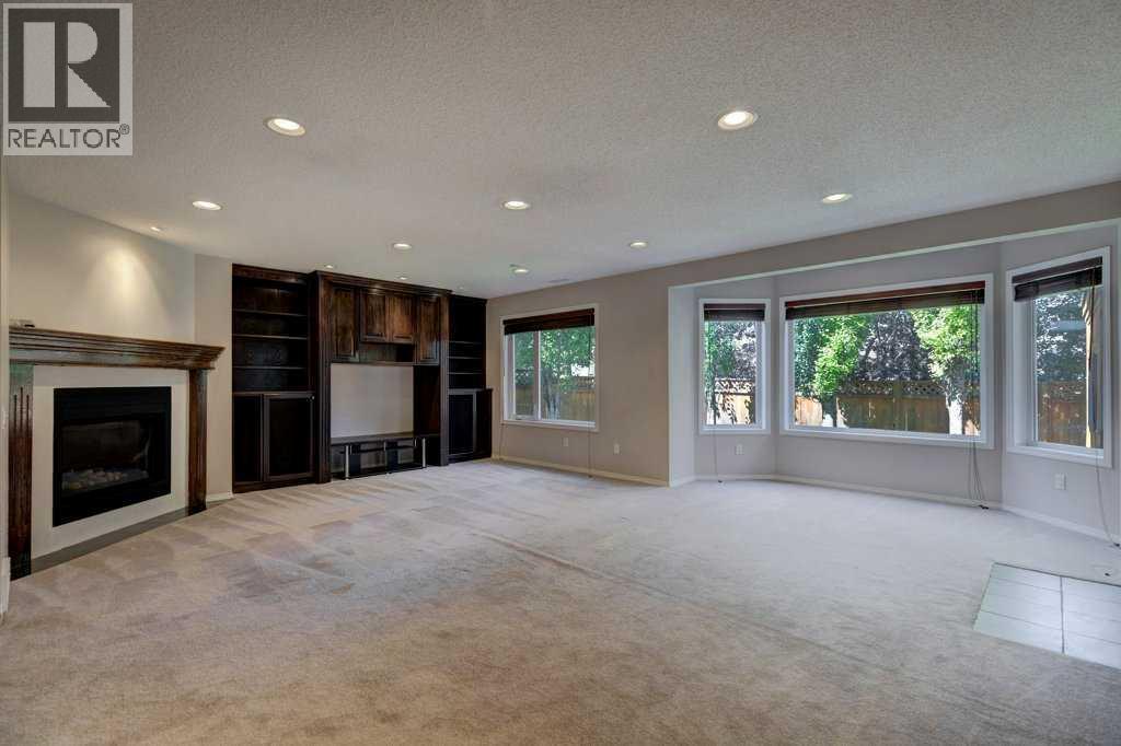 Single Family House for Sale in  Douglasdale Boulevard SE Douglasdale/Glen Calgary 