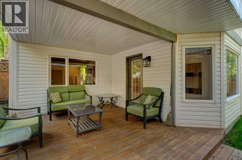 Single Family House for Sale in  Douglasdale Boulevard SE Douglasdale/Glen Calgary 