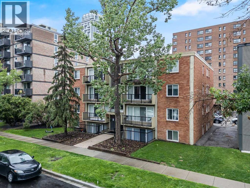 Single Family House for Sale in    Avenue SW Beltline Calgary 
