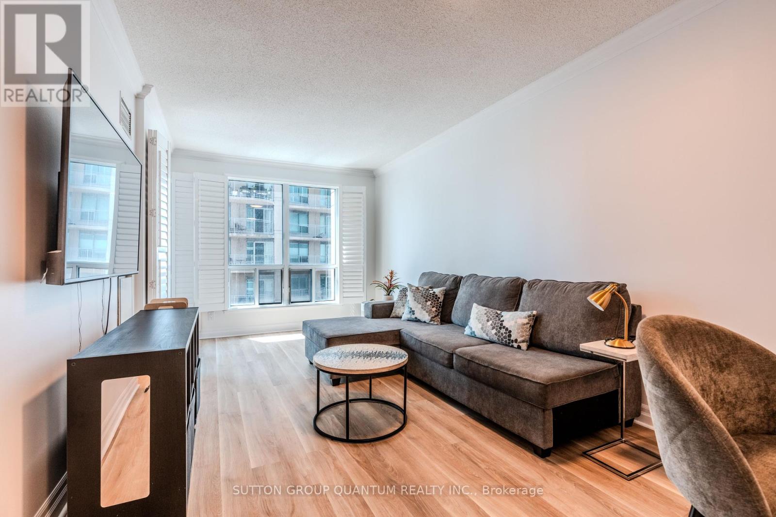 Photo 7 of 706 2087 Lake Shore Boulevard W, Toronto ON