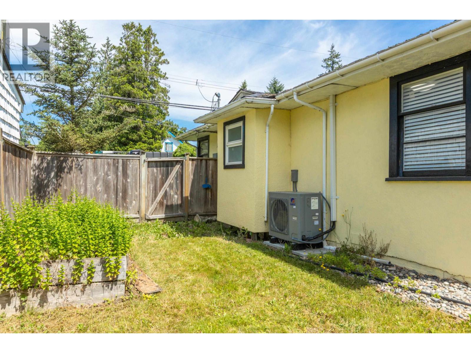 Photo 26 of 20514 Westfield Avenue, Maple Ridge BC