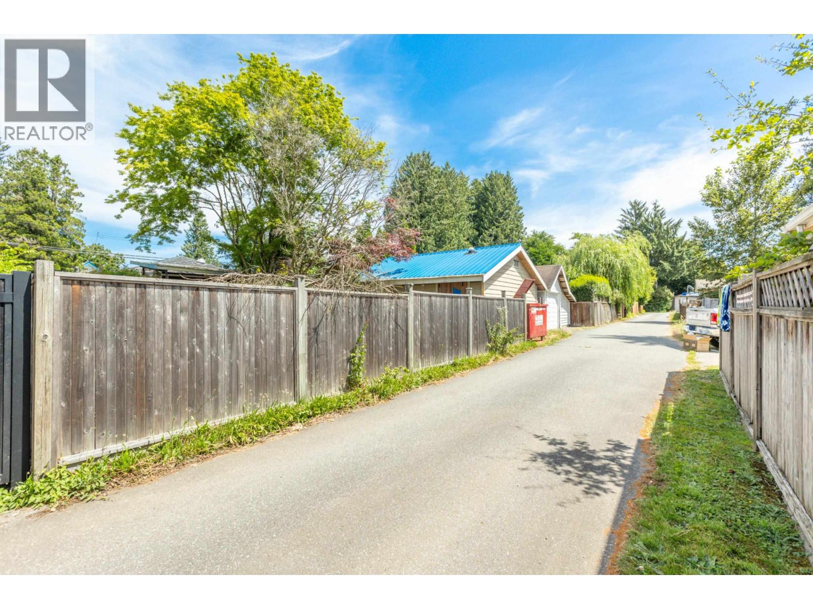 Photo 28 of 20514 Westfield Avenue, Maple Ridge BC