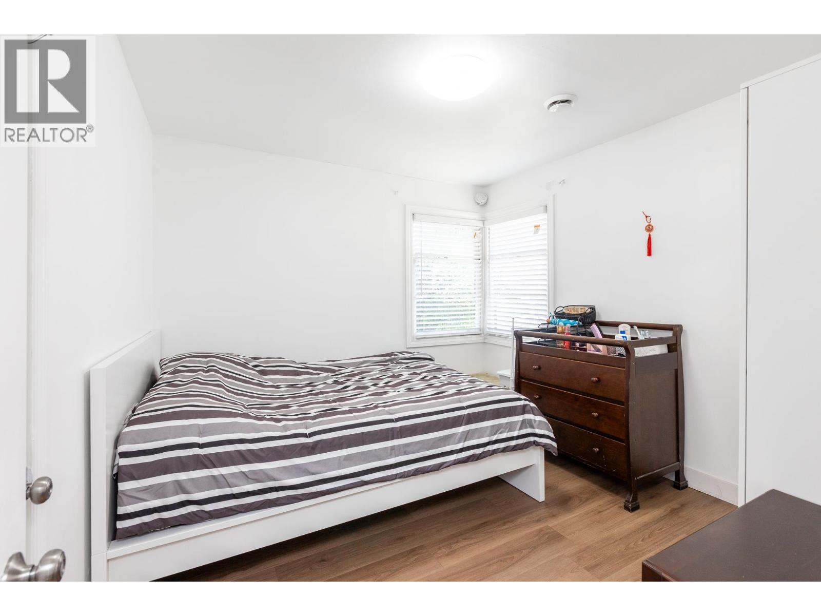 Photo 9 of 20514 Westfield Avenue, Maple Ridge BC