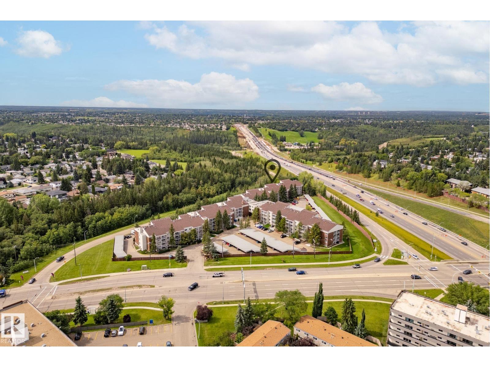Photo 39 of 305 4404 122 St Nw, Edmonton AB