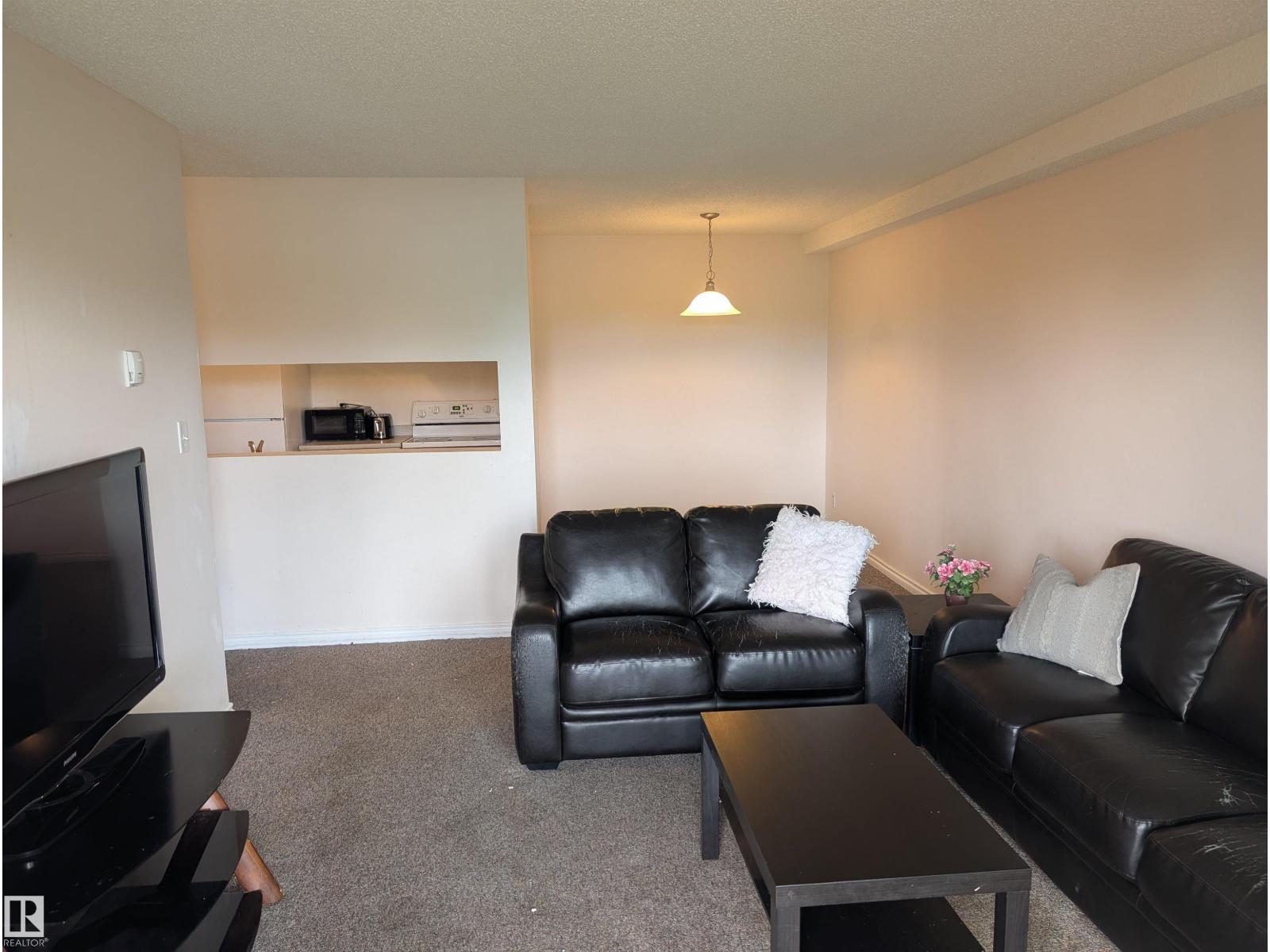 Photo 2 of 110 5065 31 Av Nw Nw, Edmonton AB