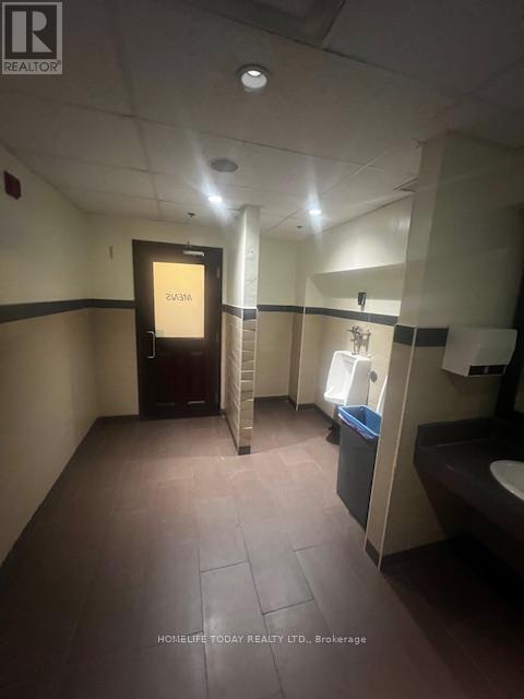 Photo 15 of A 856 Eglinton Avenue E, Toronto ON