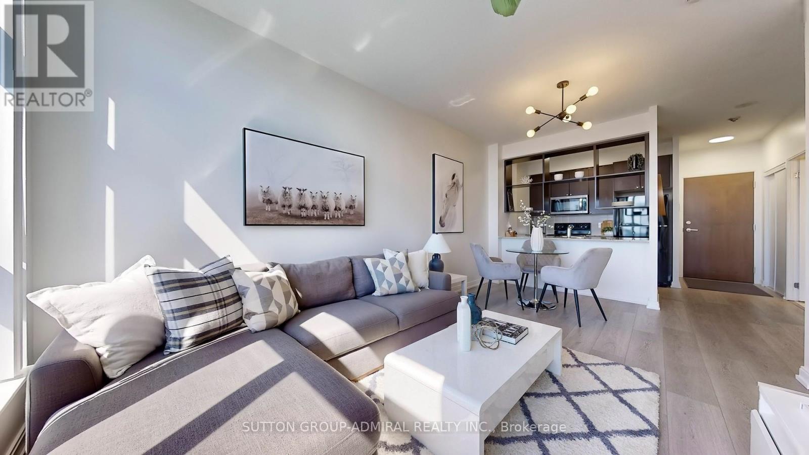 Photo 4 of Ph 15 181 Village Green Square, Toronto ON