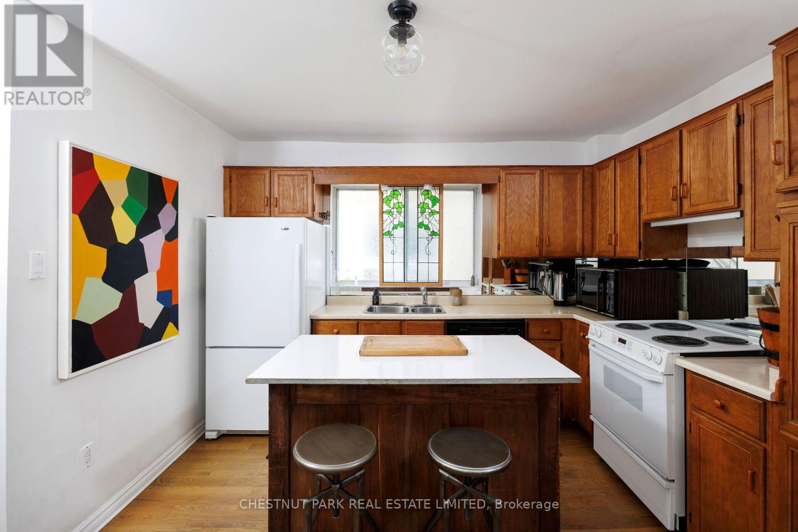 Photo 9 of 83 Merrill Avenue E, Toronto ON