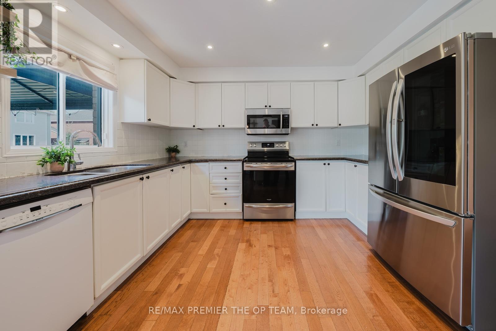 Photo 10 of 12 Donald Wilson Street, Whitby ON