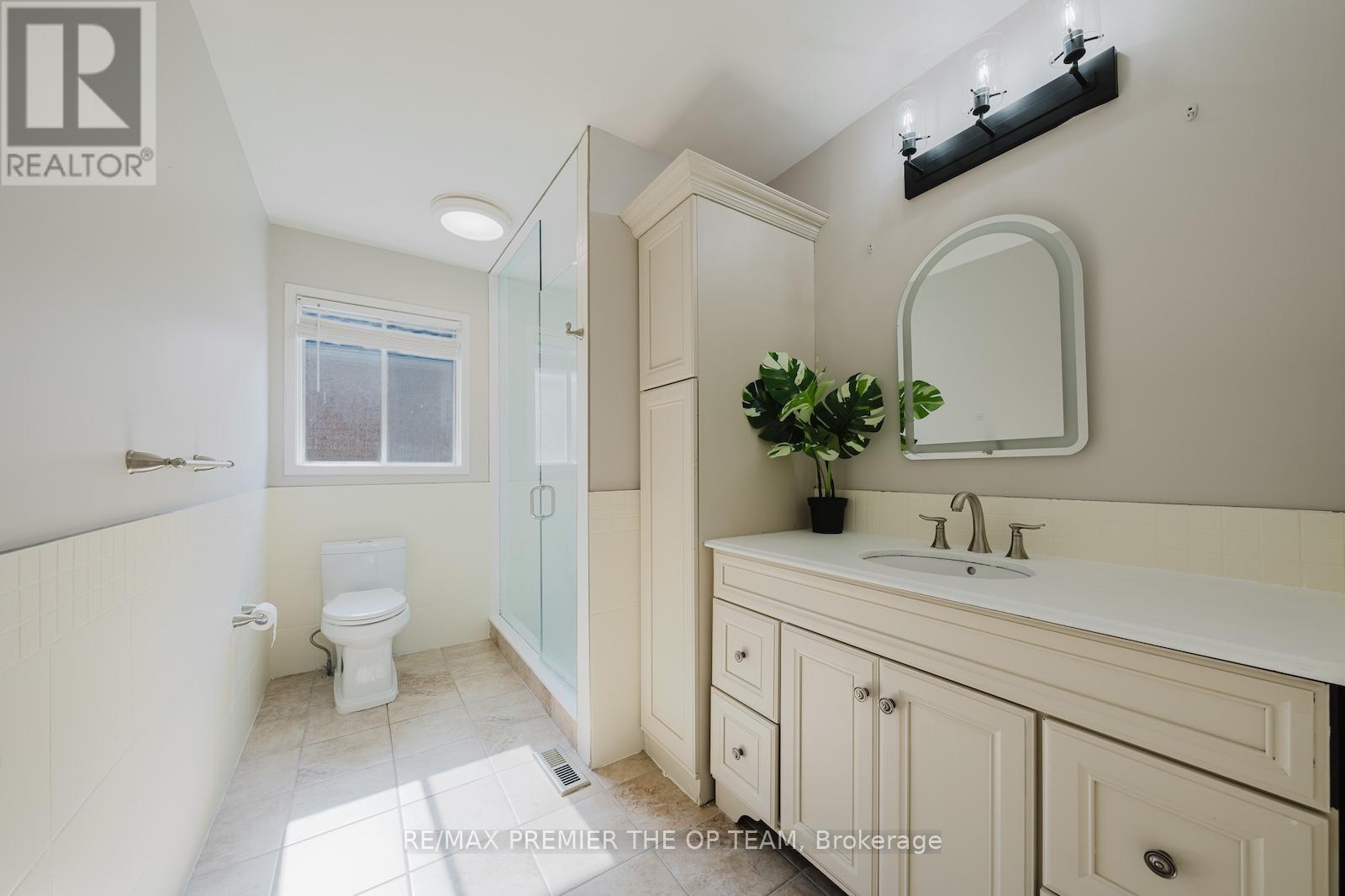 Photo 36 of 12 Donald Wilson Street, Whitby ON