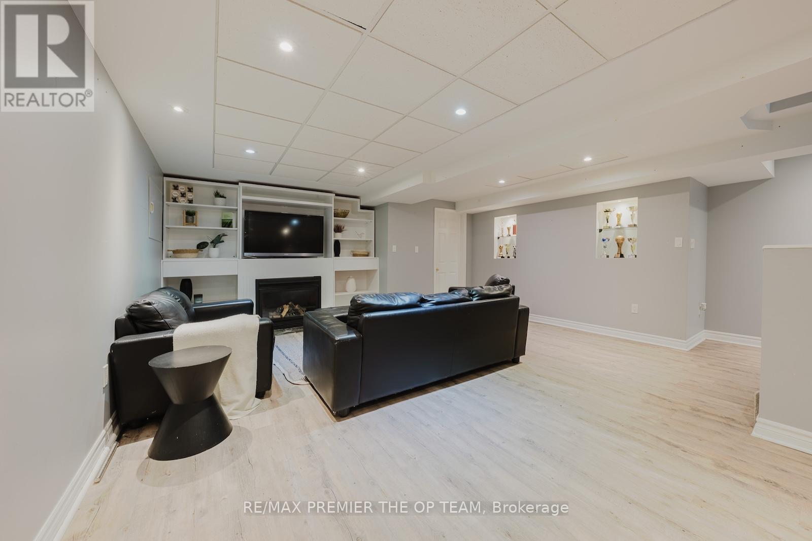 Photo 40 of 12 Donald Wilson Street, Whitby ON