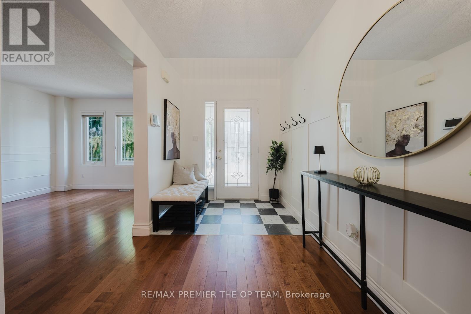 Photo 5 of 12 Donald Wilson Street, Whitby ON