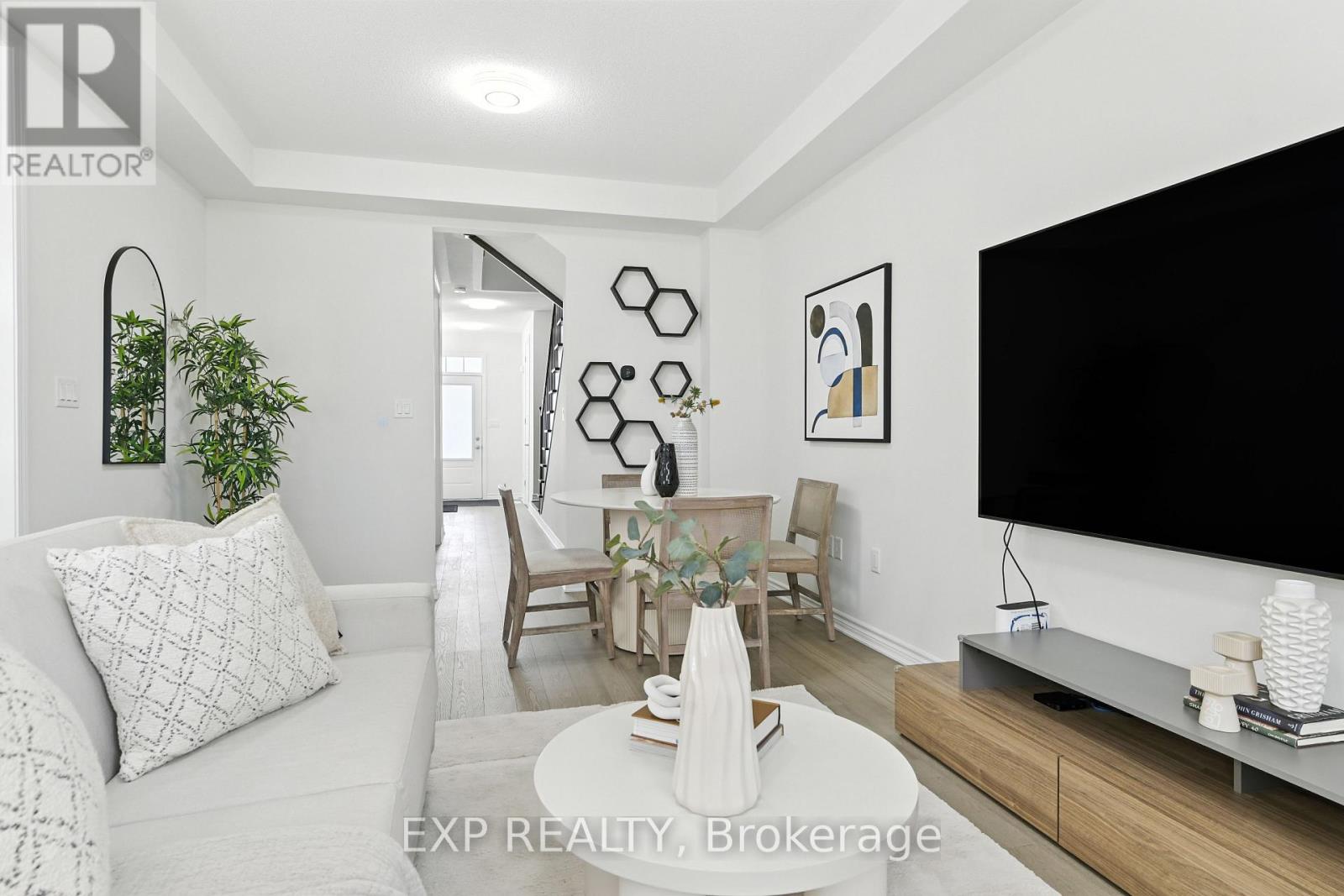 Photo 11 of 3303 Thunderbird Promenade, Pickering ON