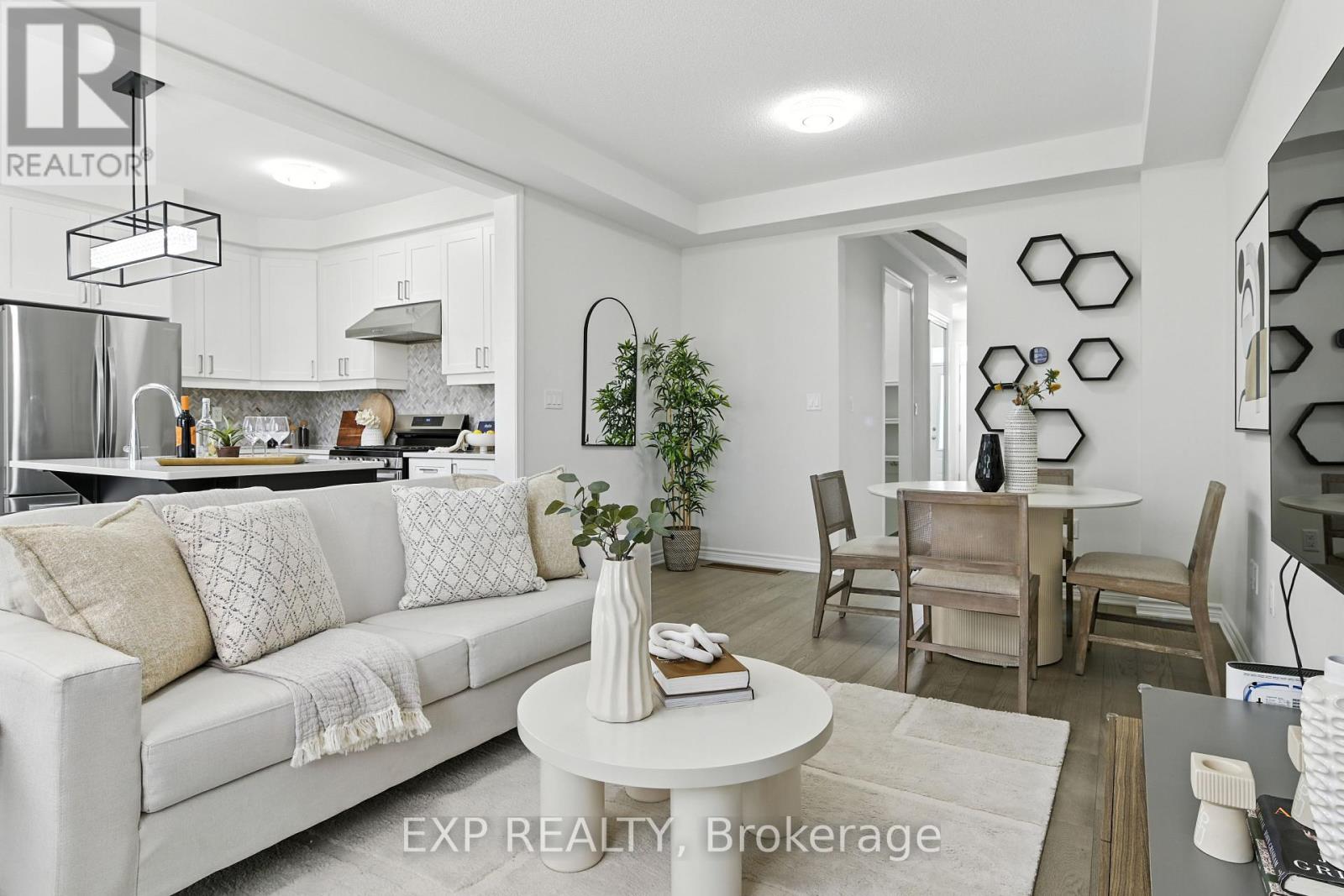 Photo 12 of 3303 Thunderbird Promenade, Pickering ON
