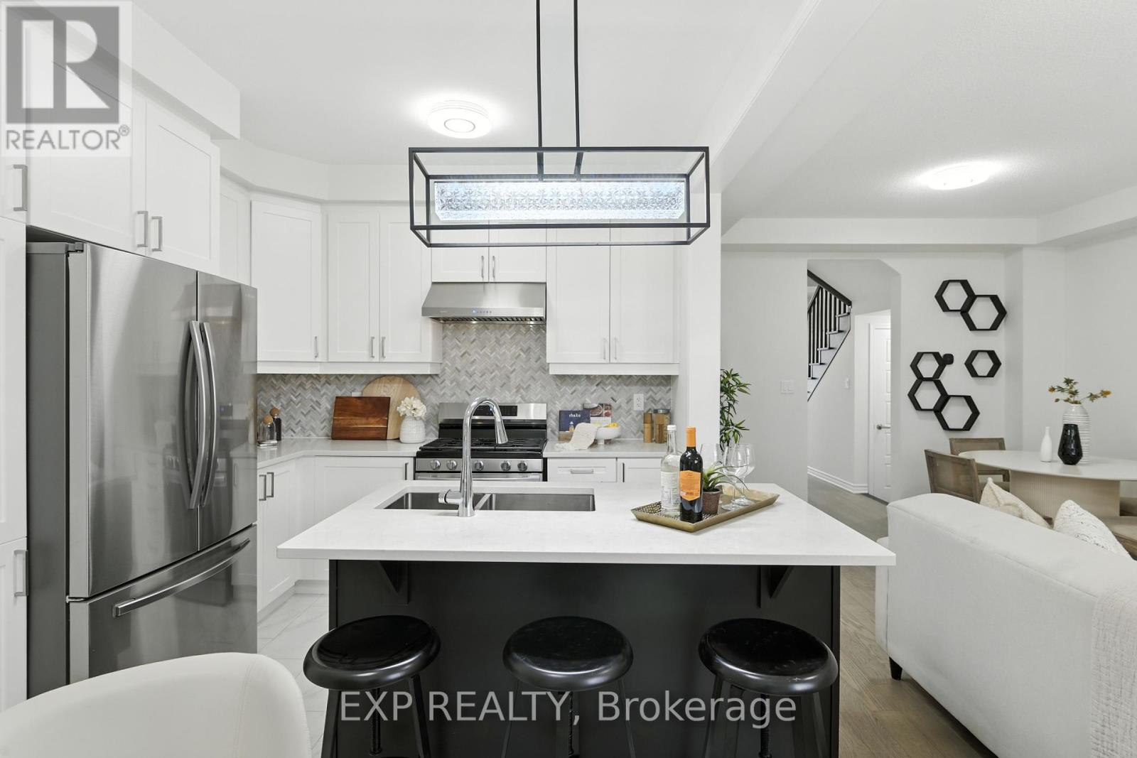 Photo 16 of 3303 Thunderbird Promenade, Pickering ON