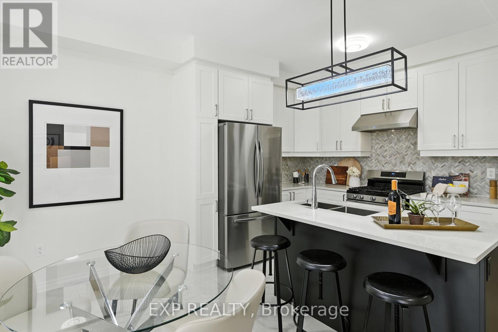 Photo 17 of 3303 Thunderbird Promenade, Pickering ON