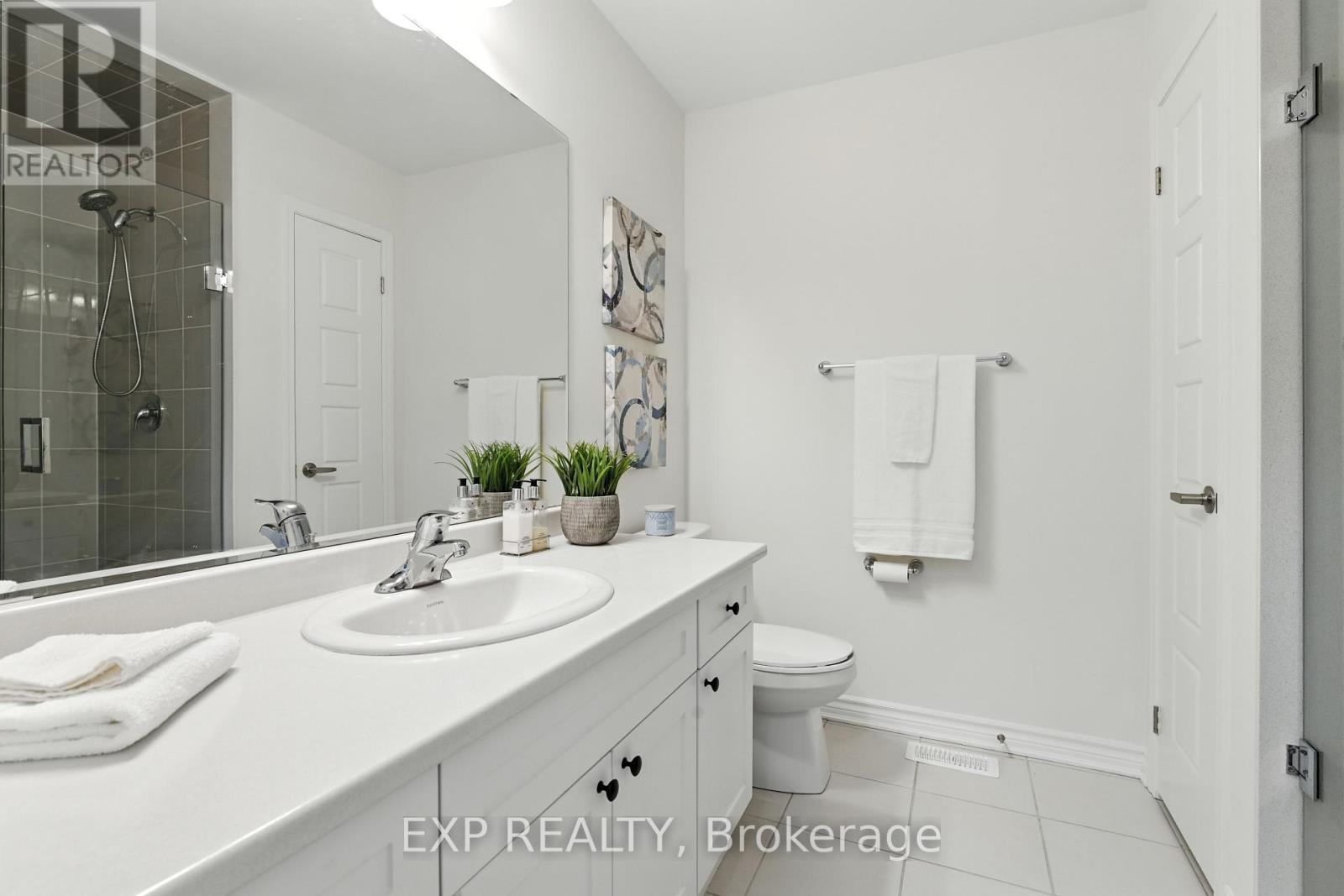 Photo 30 of 3303 Thunderbird Promenade, Pickering ON