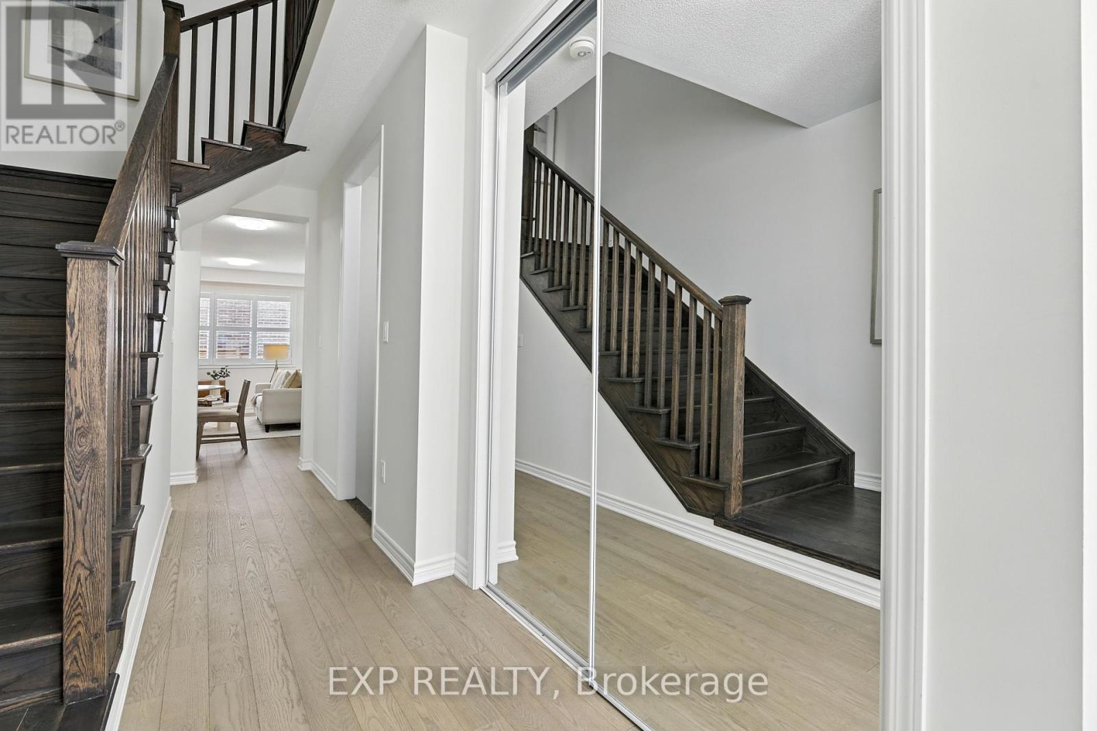Photo 6 of 3303 Thunderbird Promenade, Pickering ON