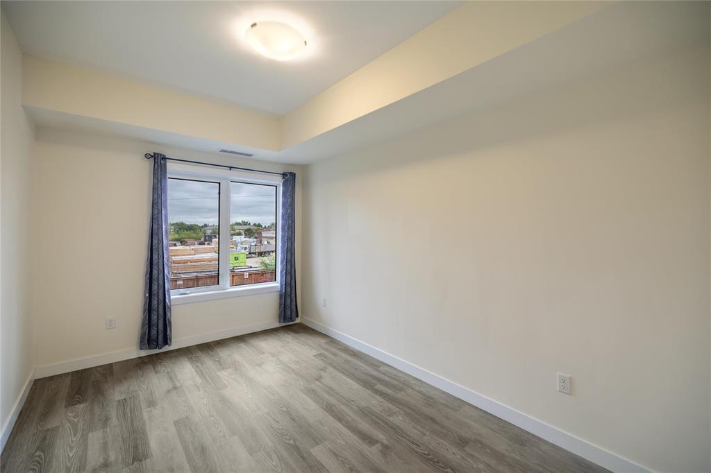 Photo 9 of 207 1044 Wilkes Avenue, Winnipeg MB